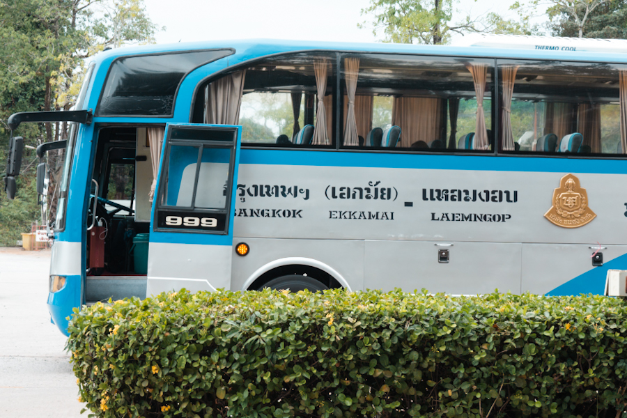 999 bus Koh chang naar Bangkok