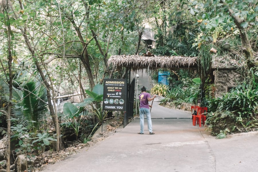 ingang van de Na Muang 2 waterval.
